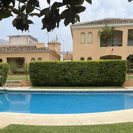 Puerto Banus For 4 - Pool Bbq & Terrace Apartment