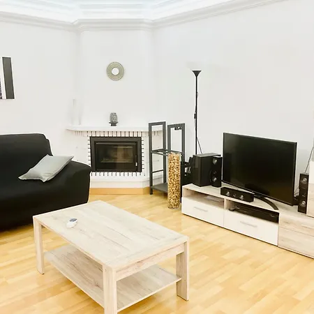 2-bed 10min To Puerto Banus W Pool Bbq & Parking Apartment