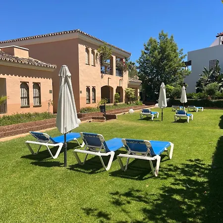 2-bed 10min To Puerto Banus W Pool Bbq & Parking